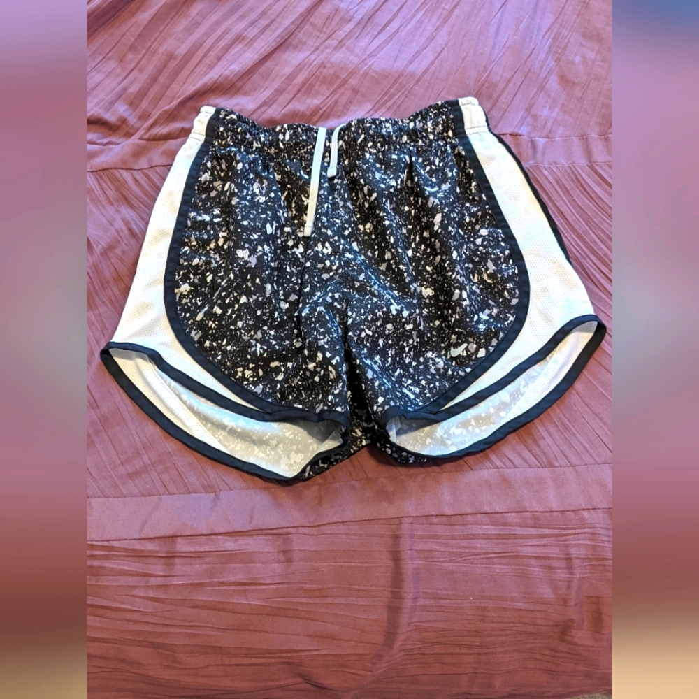 Women's Nike dry fit running shorts